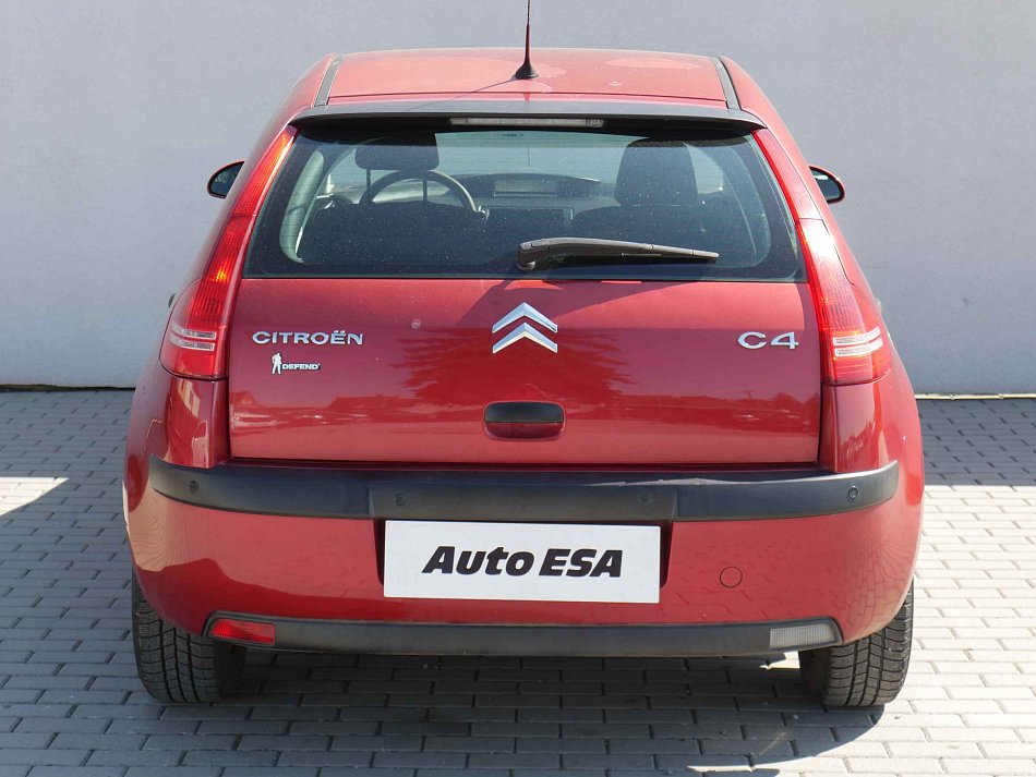 Citroën C4 1.4i 