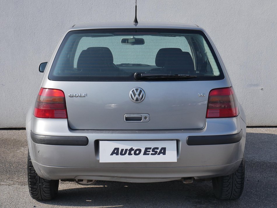 Volkswagen Golf 1.6 i 