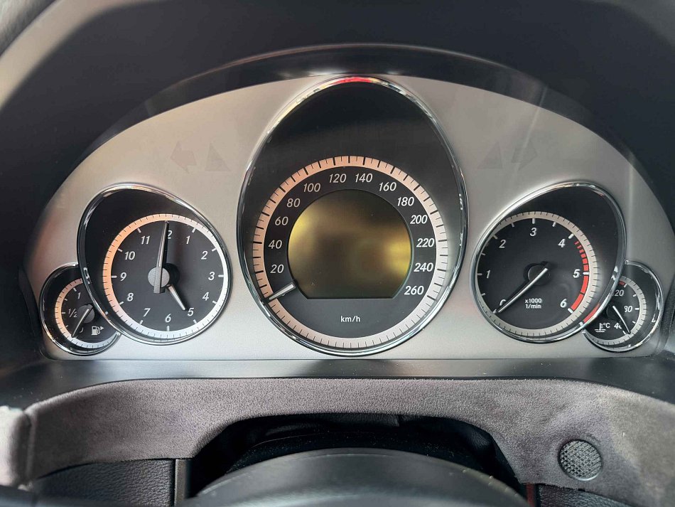 Mercedes-Benz Třída E 350CDi  4Mat