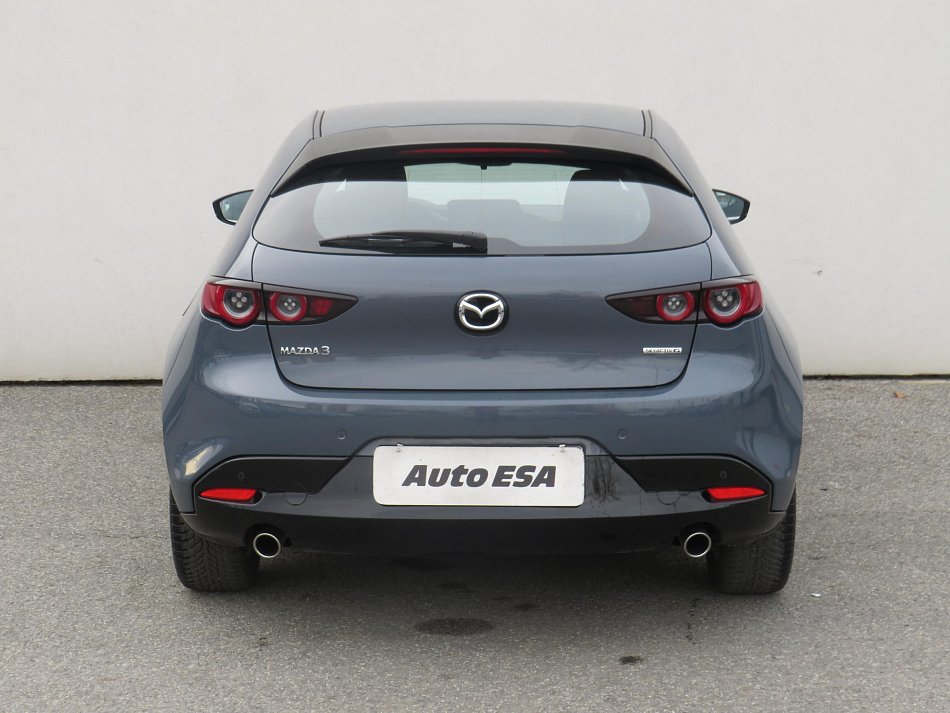 Mazda 3 2.0i 