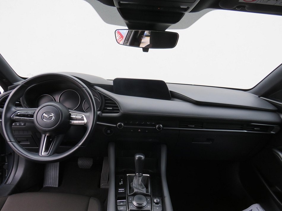 Mazda 3 2.0i 
