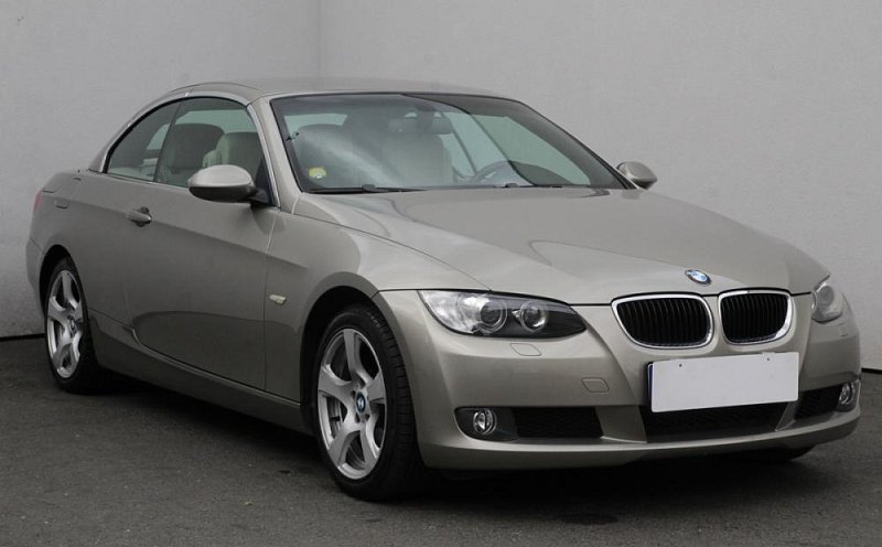 BMW Řada 3 3.0i  330i