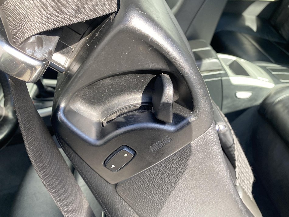 BMW Řada 3 3.0i  330i