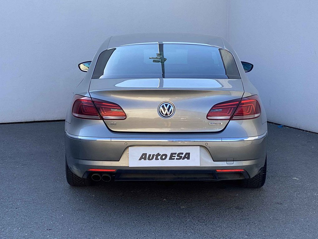 Volkswagen Passat CC 2.0 TDi 