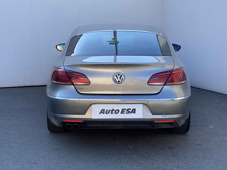 Volkswagen Passat CC 2.0 TDi 