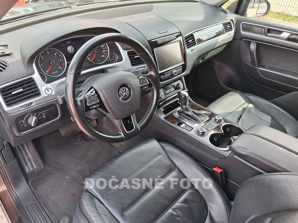 Volkswagen Touareg 3.0 V6 TDi CRCA 