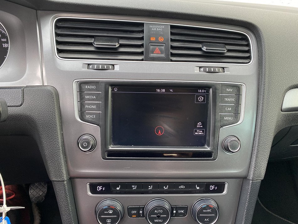 Volkswagen Golf 2.0 TDi Lounge