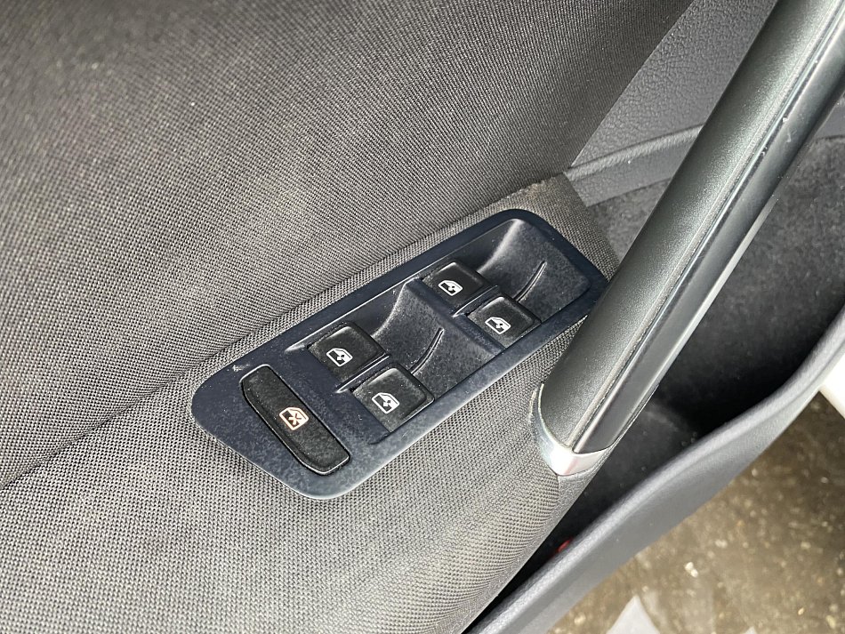 Volkswagen Golf 2.0 TDi Lounge