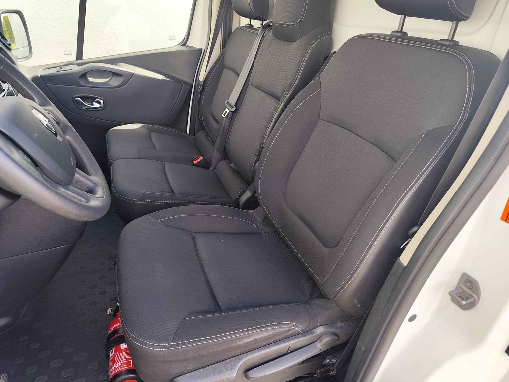 Renault Trafic 2.0dCi  L1H1 SORTIMO