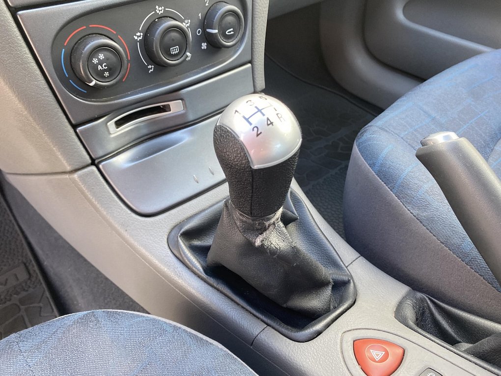Renault Laguna 1.8i 