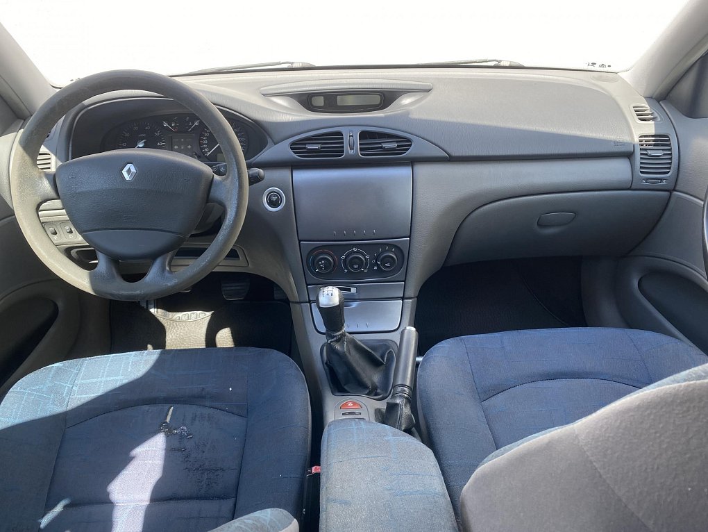 Renault Laguna 1.8i 