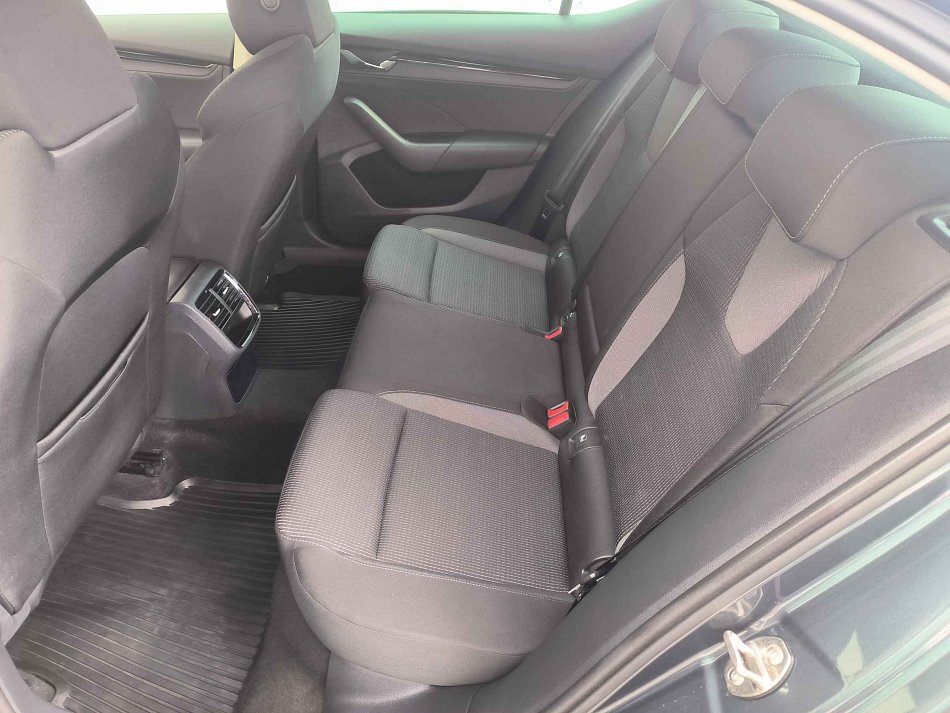 Škoda Octavia IV 1.5 TSi Ambition