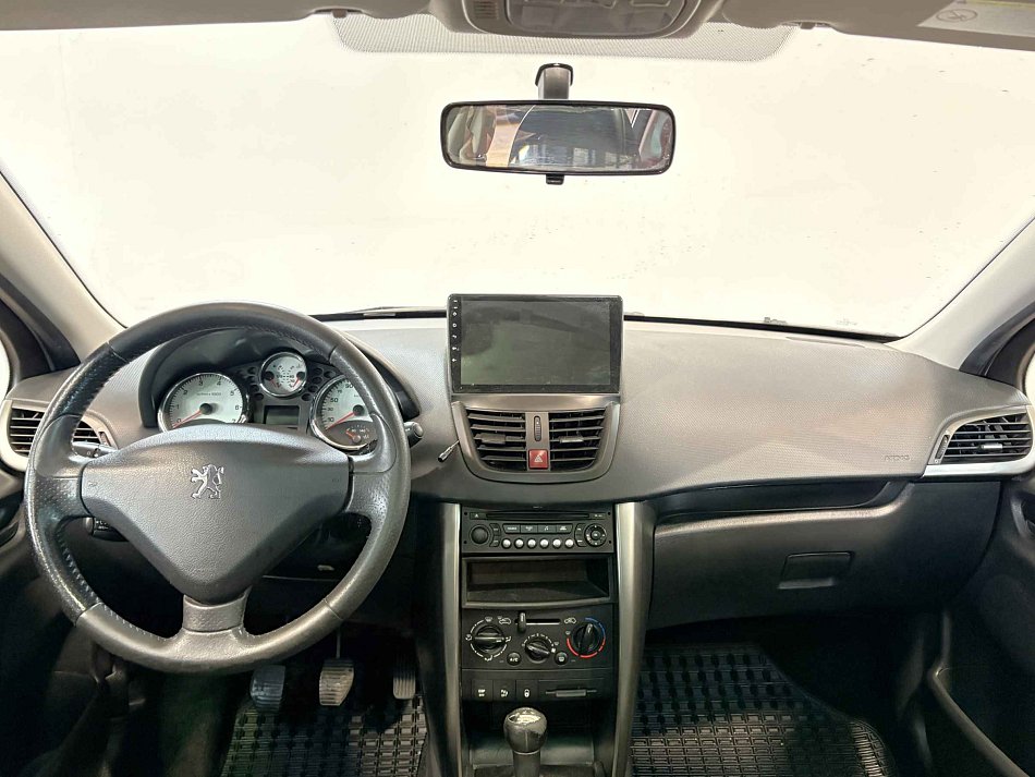 Peugeot 207 1.6i 