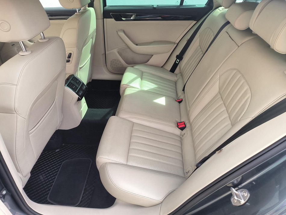 Škoda Superb III 2.0 TDi L&K