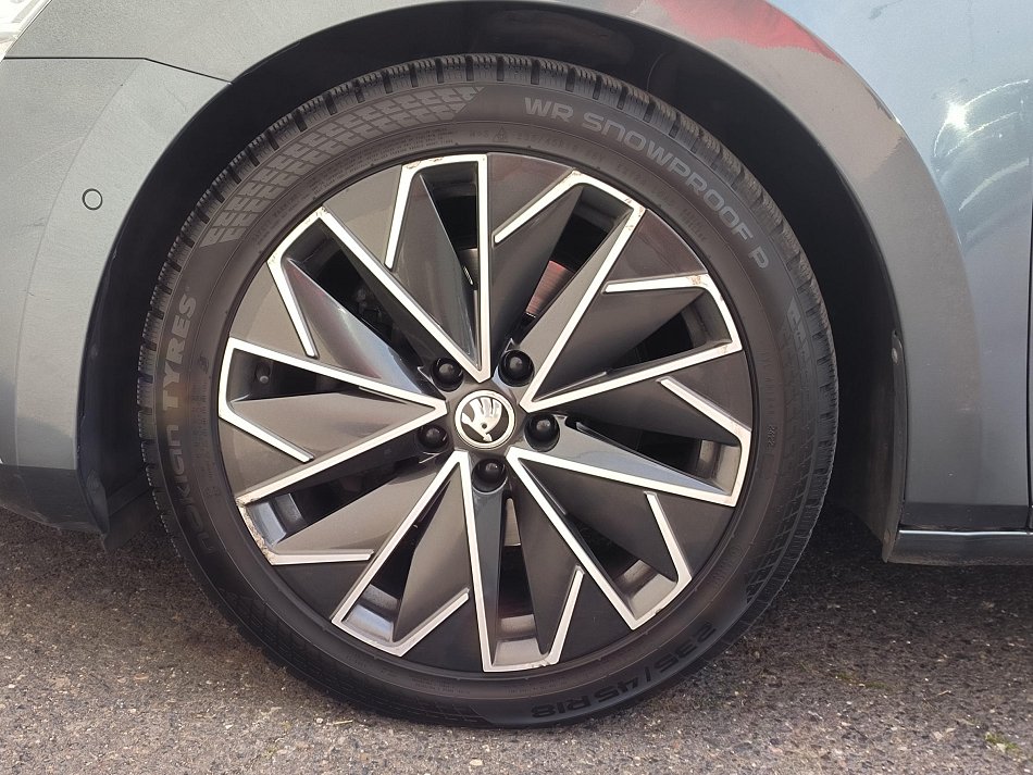 Škoda Superb III 2.0 TDi L&K