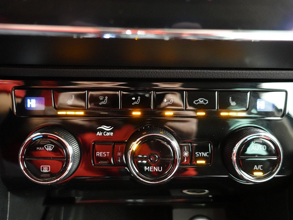 Škoda Superb III 2.0 TDi 