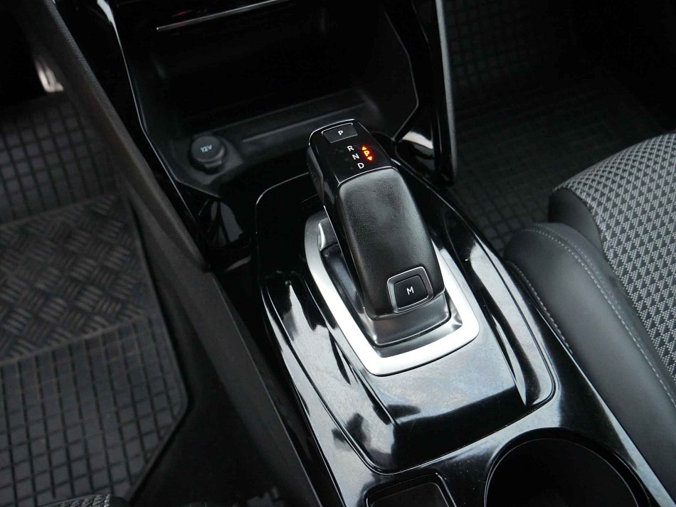 Peugeot 2008 1.5HDI 