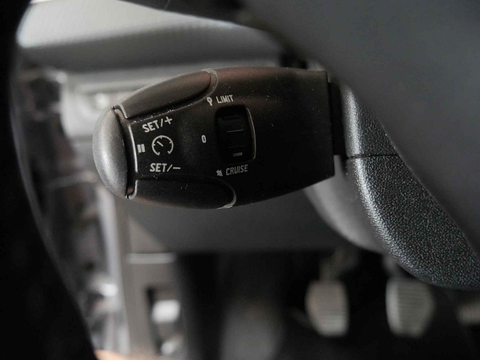 Peugeot 2008 1.2 PT Active