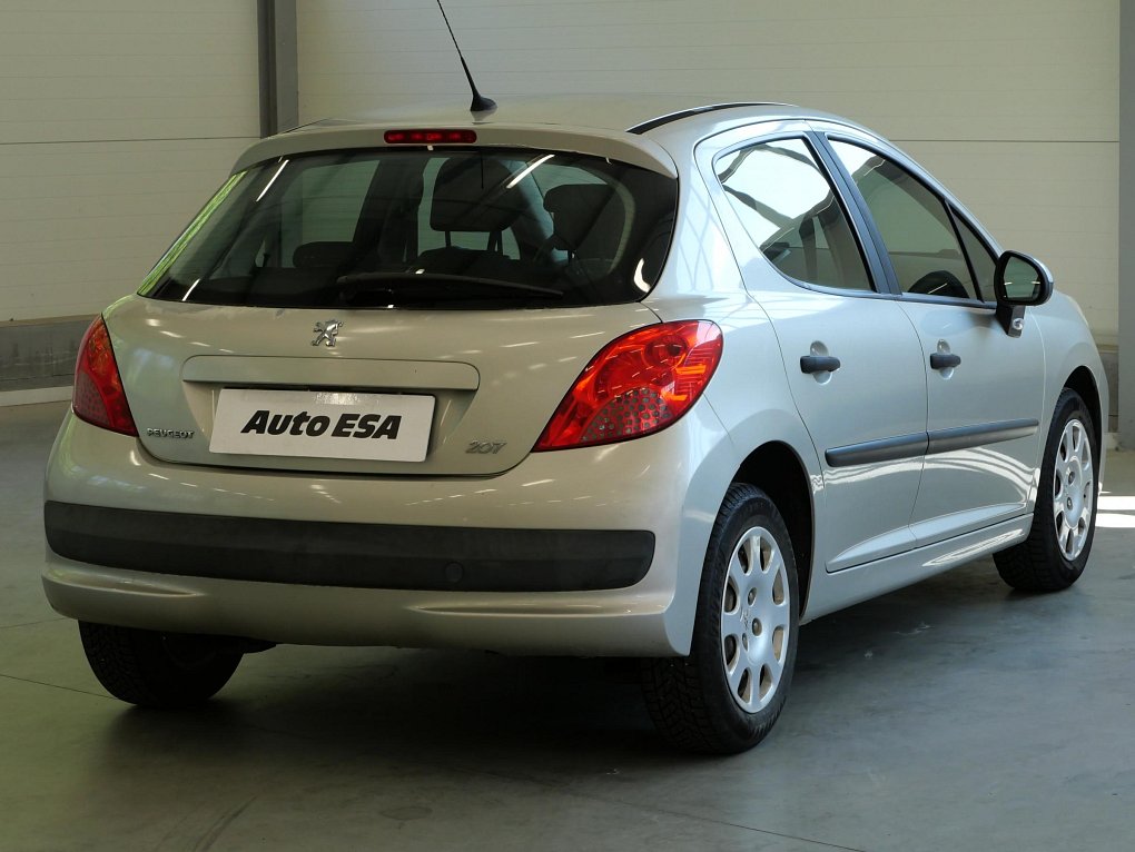Peugeot 207 1.4i 