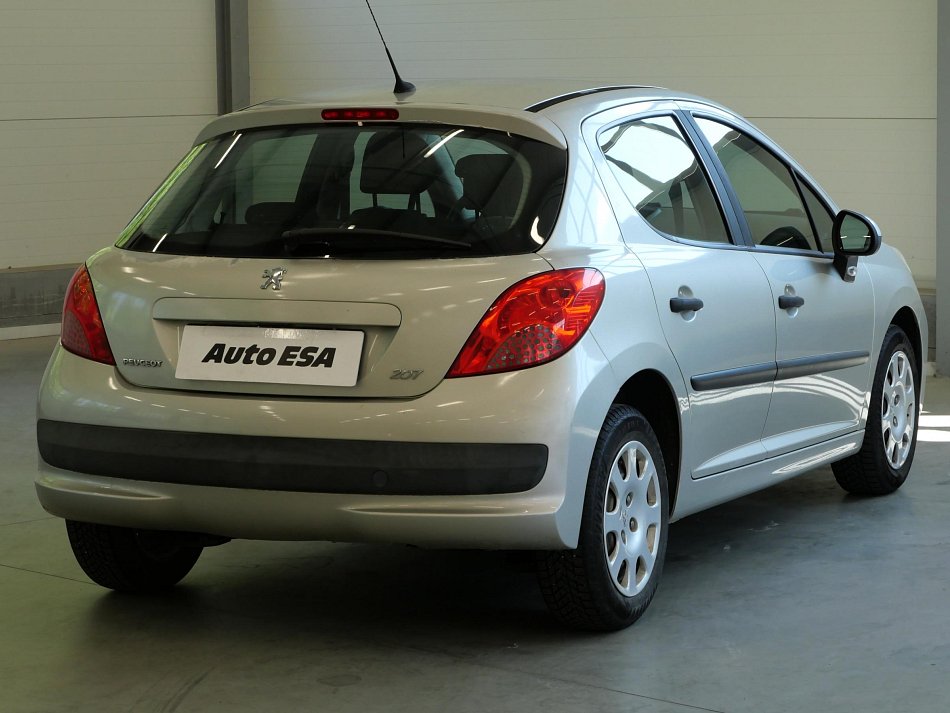 Peugeot 207 1.4i 