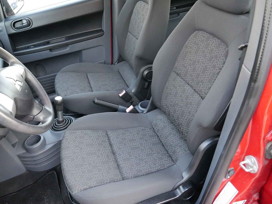 Mitsubishi Colt 1.3i 