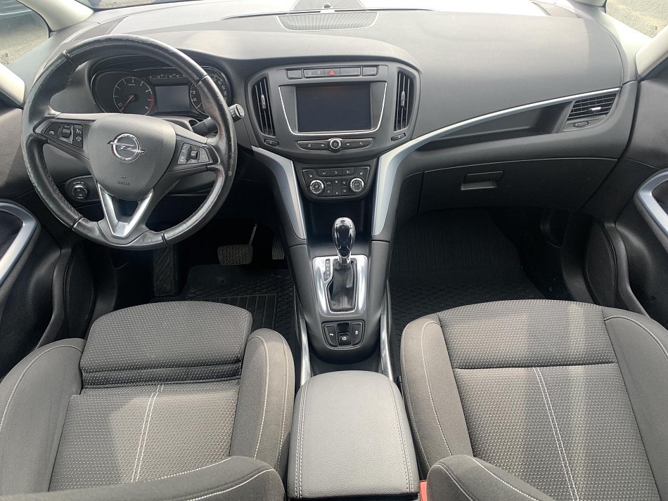 Opel Zafira 1.6 i 