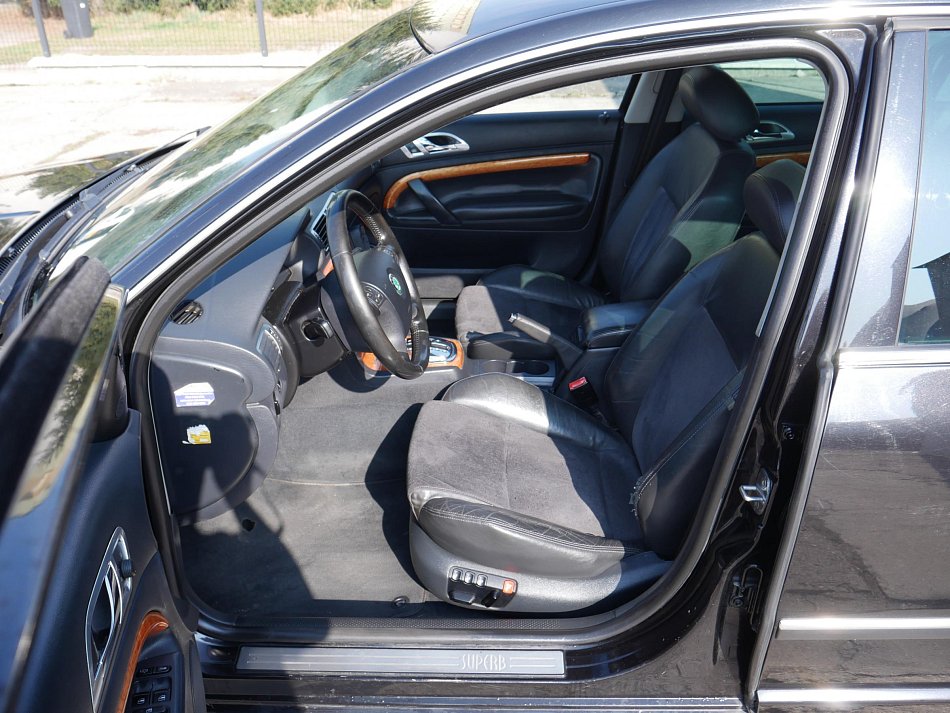Škoda Superb 2.8 i 