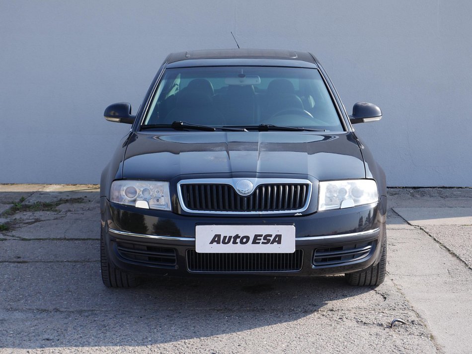 Škoda Superb 2.8 i 