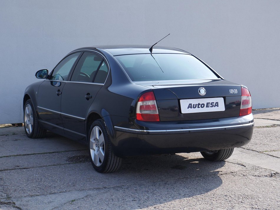 Škoda Superb 2.8 i 