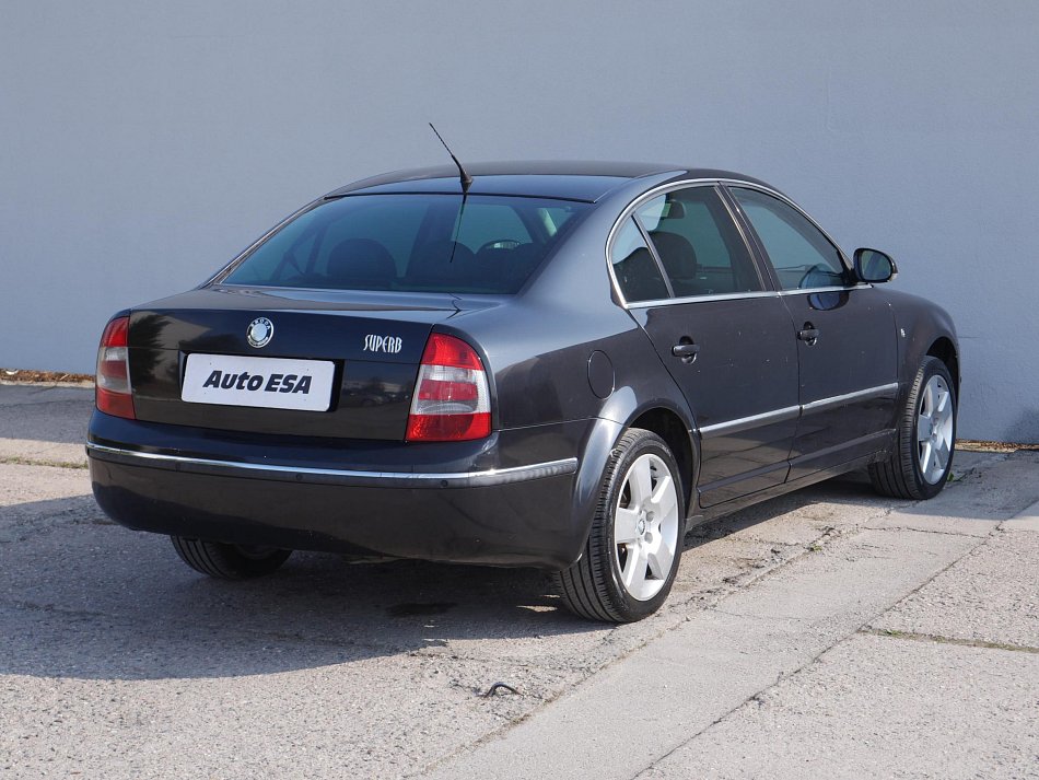 Škoda Superb 2.8 i 