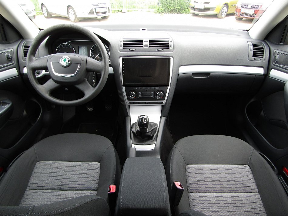 Škoda Octavia II 1.6 TDi Ambiente