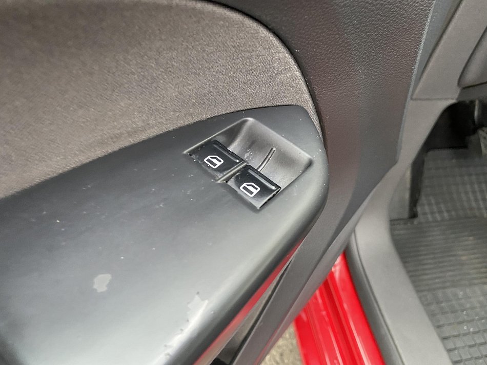 Volkswagen Caddy 1.6TDi  MAXi 7míst