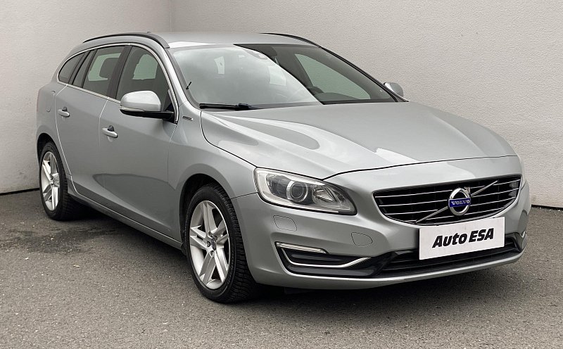 Volvo V60 2.4 D6  AWD