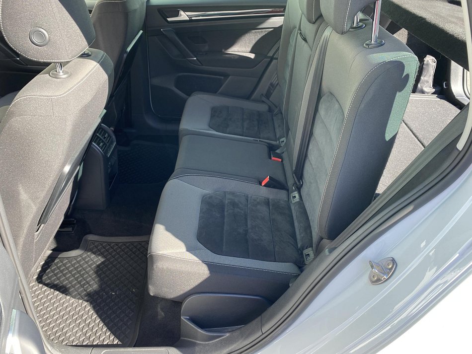 Volkswagen Sportsvan 1.4 TSi Highline