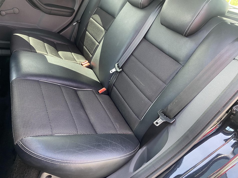 Ford Focus 1.6 i 