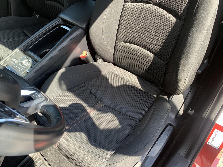 Mazda 3 2.0 i 