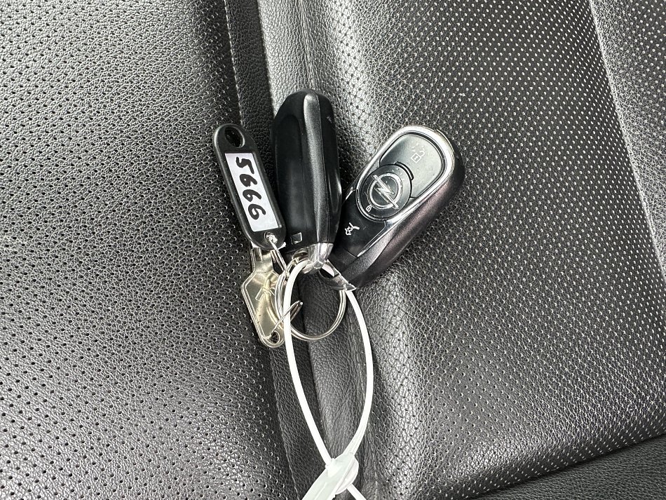 Opel Insignia 2.0 CDTI 