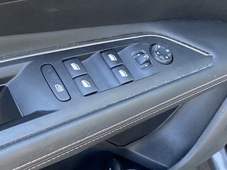 Peugeot 3008 2.0 HDi GT