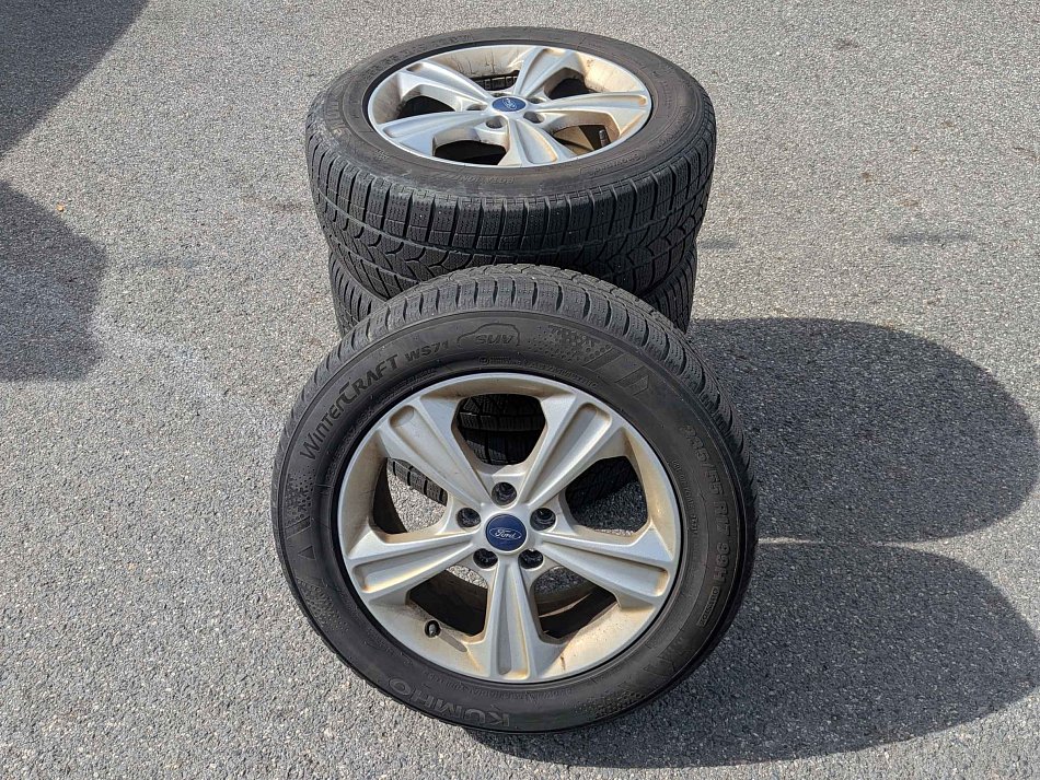 Ford Kuga 1.5 EB Titanium