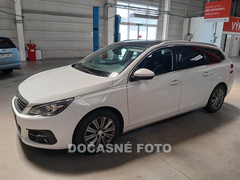 Peugeot 308 1.5 HDi 
