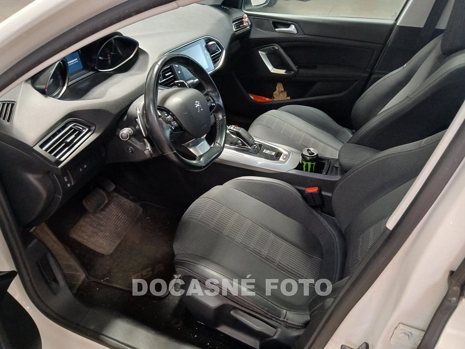 Peugeot 308 1.5 HDi 