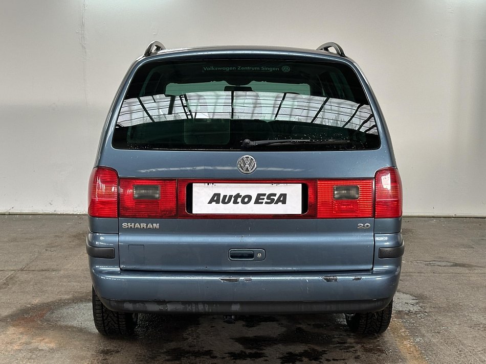 Volkswagen Sharan 2.0i  7míst
