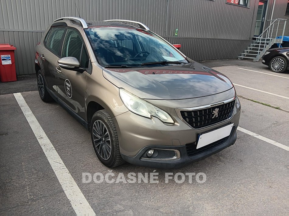 Peugeot 2008 1.2 PT 