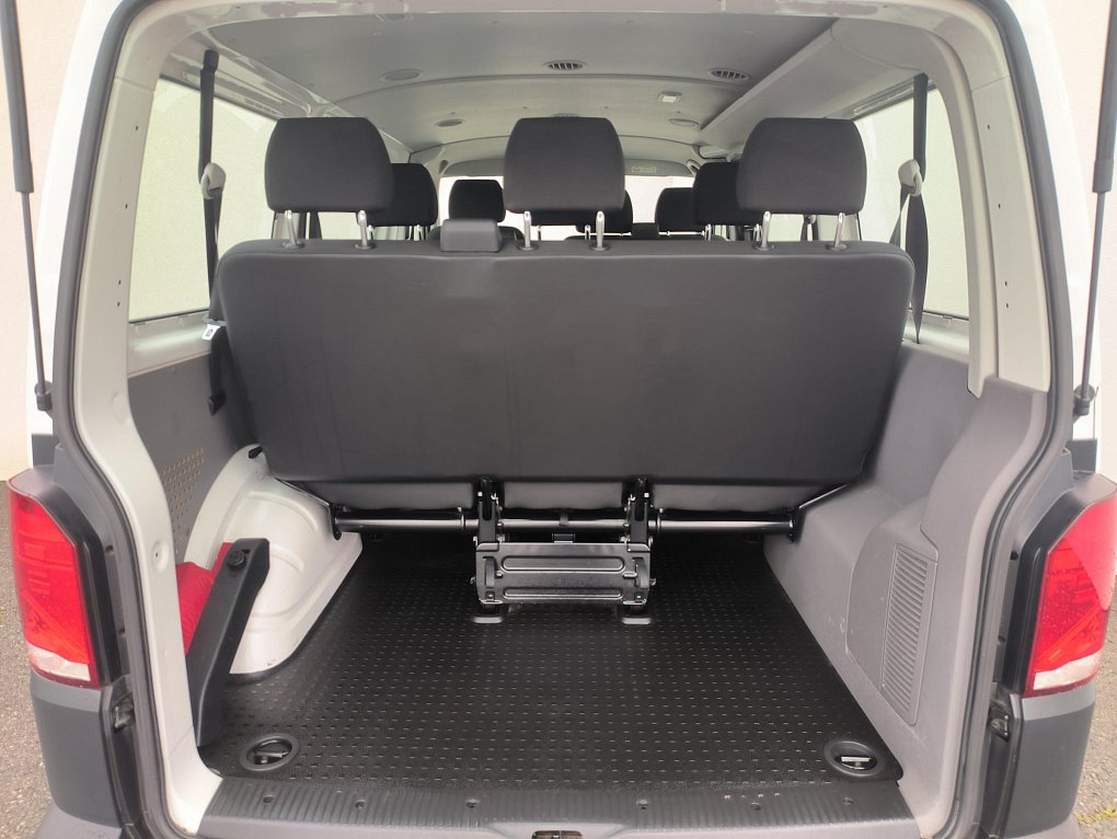 Volkswagen Transporter 2.0TDi  T6.1 9míst