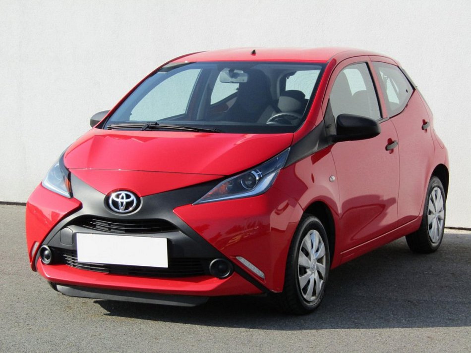 Toyota Aygo 1.0 X-play
