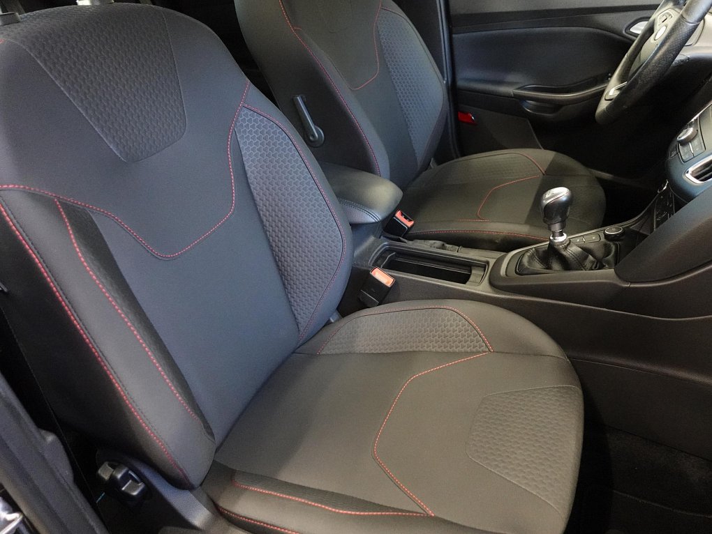 Ford Focus 1.5 EB ST-Line