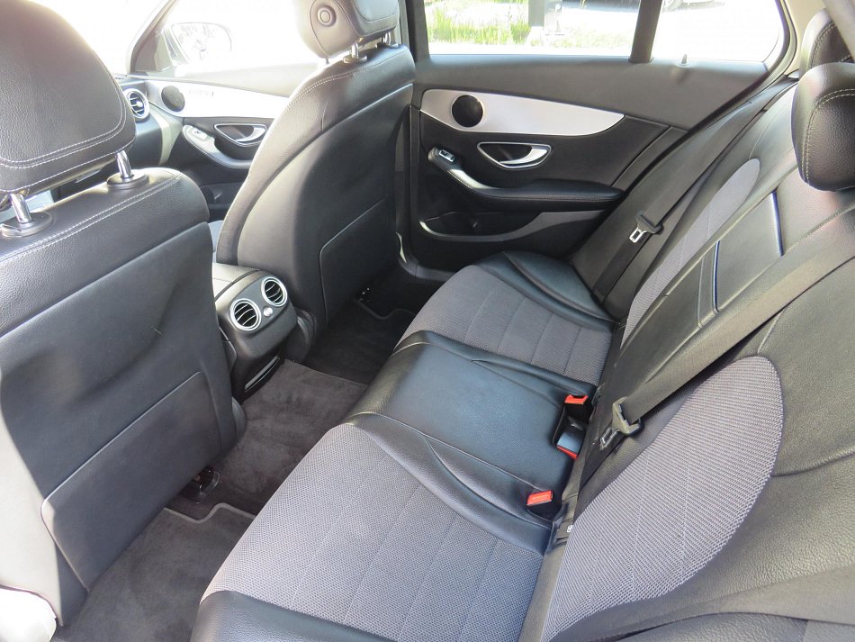 Mercedes-Benz Třída C 2.0CDi 