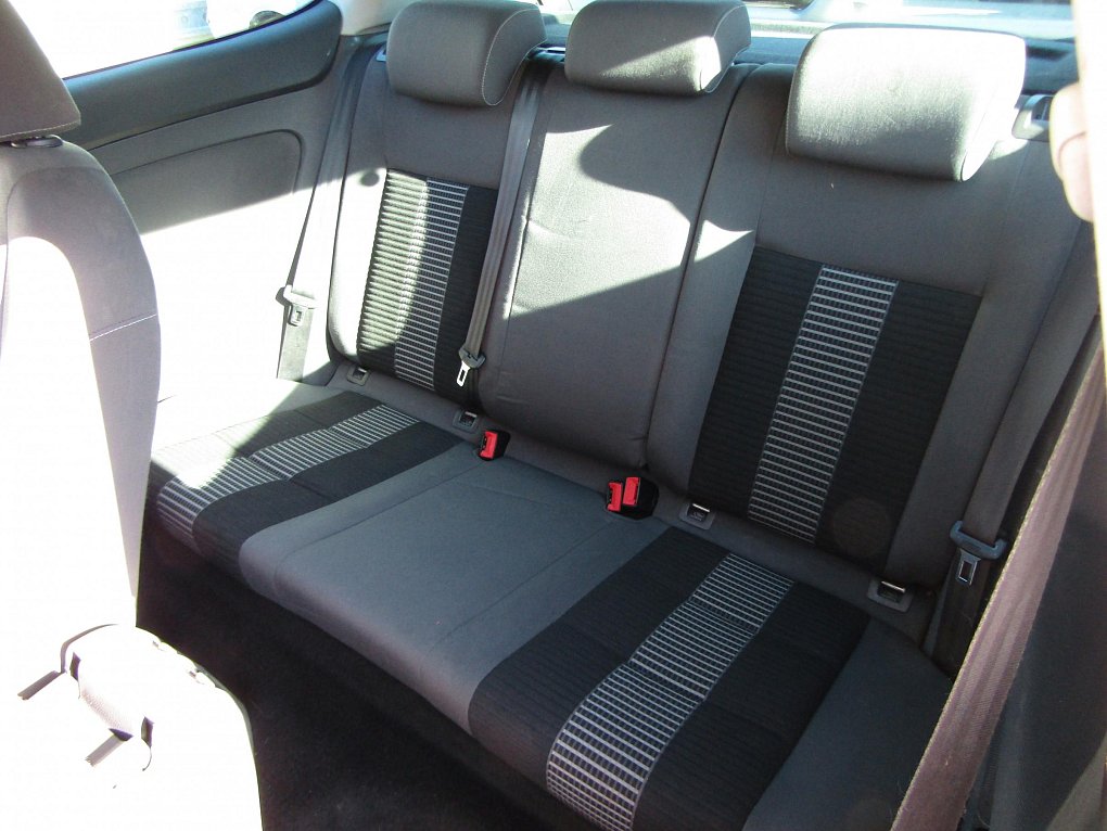 Volkswagen Golf 1.4 16V 