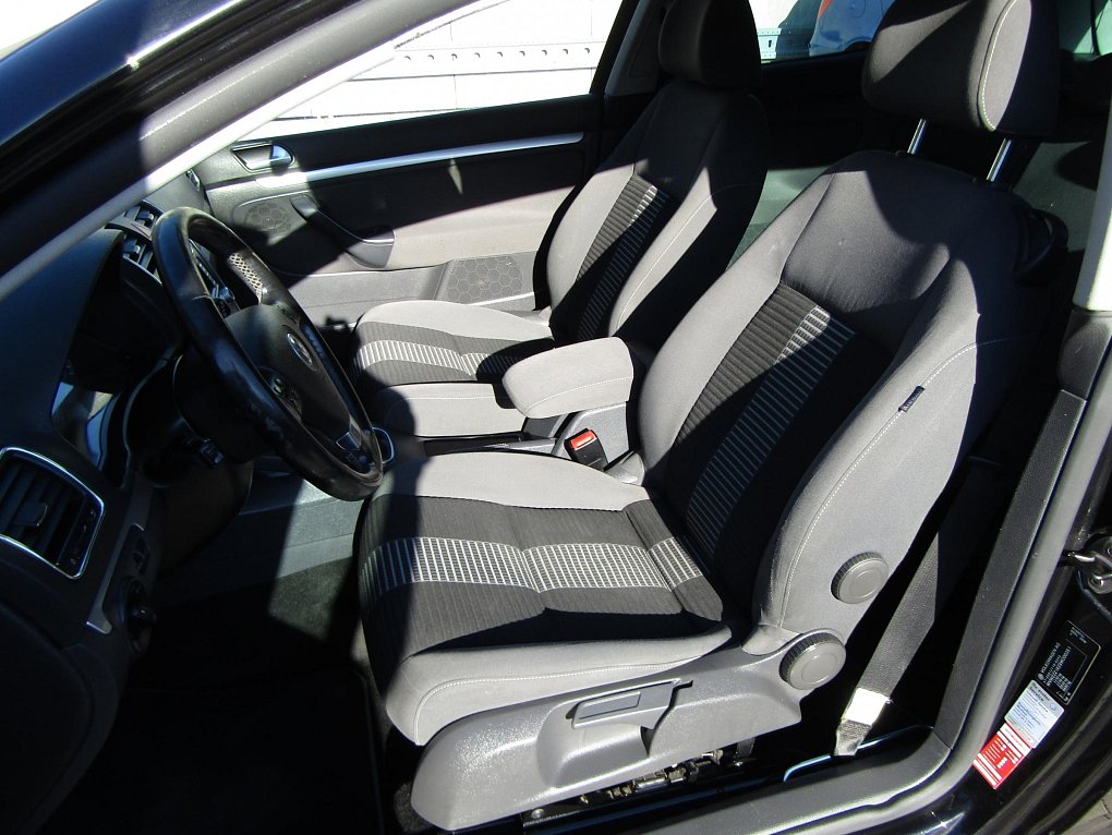 Volkswagen Golf 1.4 16V 