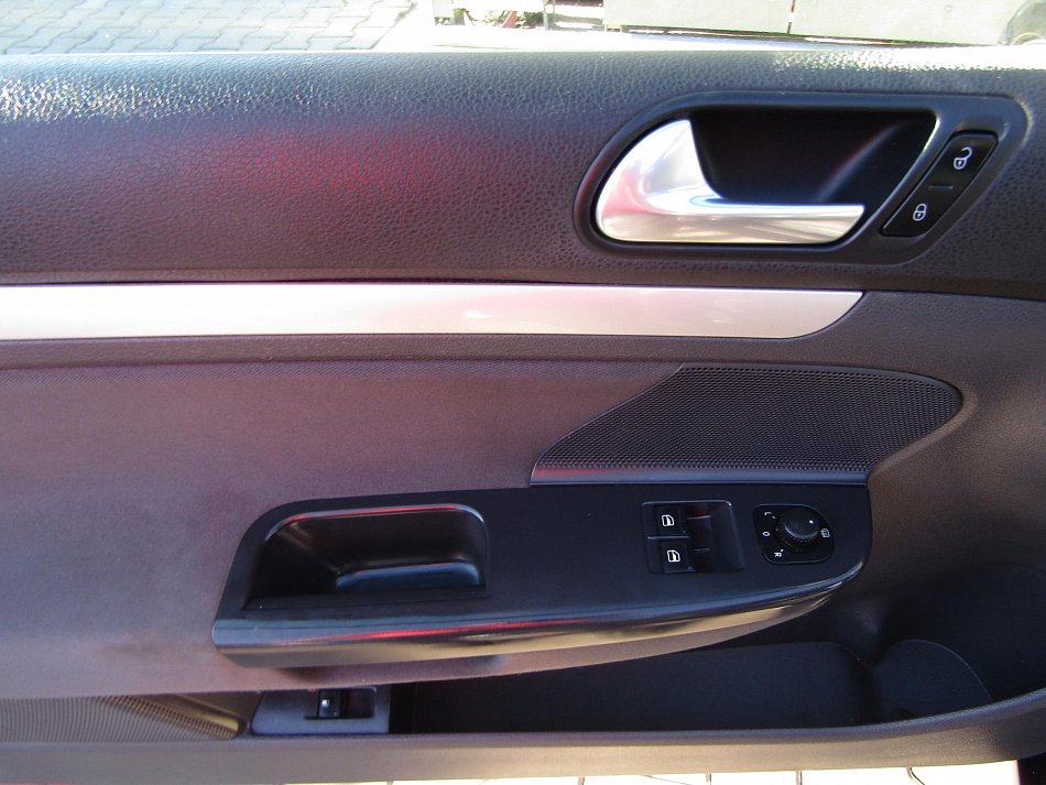 Volkswagen Golf 1.4 16V 